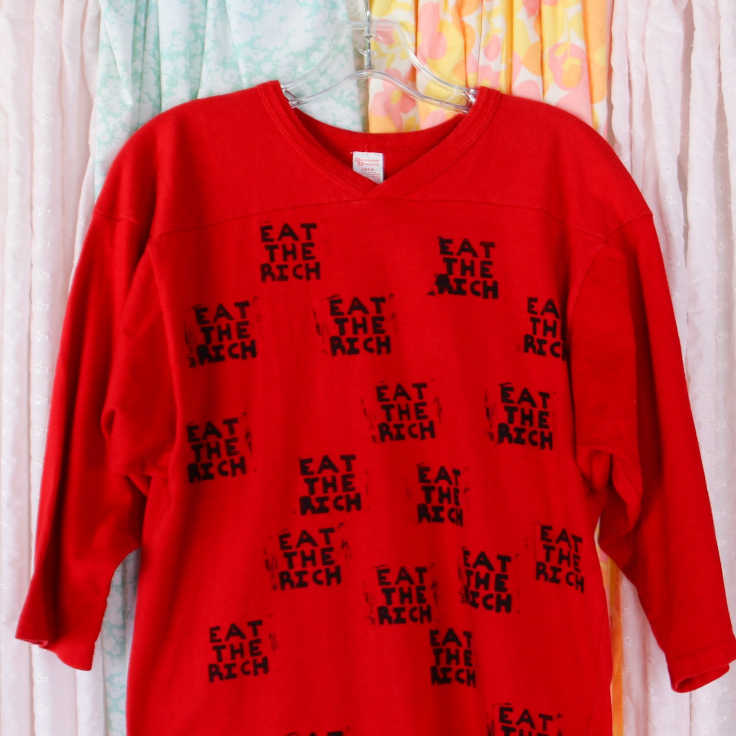 Block Printed Eat The Rich 80s Vintage T-shirt - Men's Medium